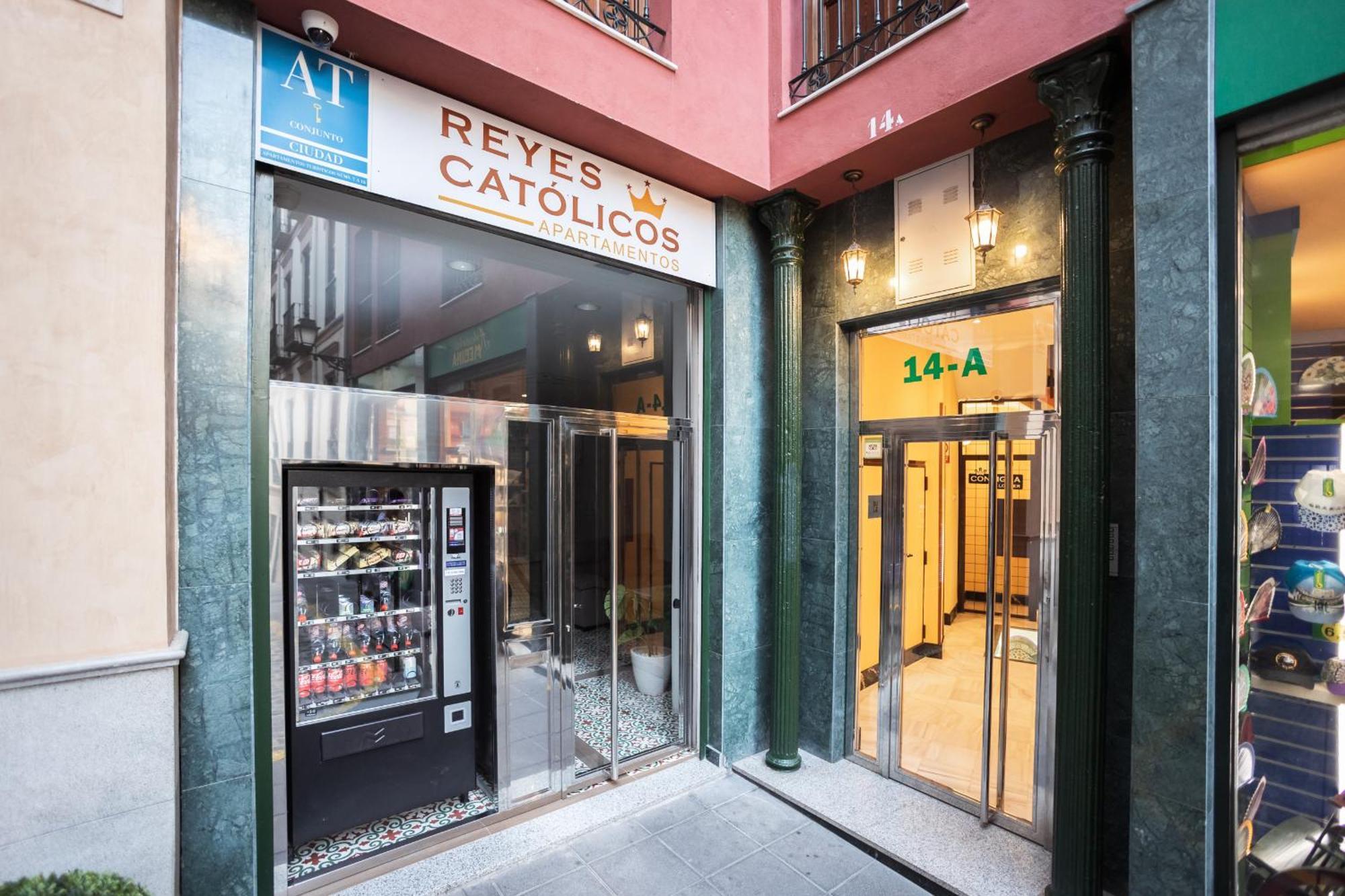 Apartamentos Reyes Catolicos Granada Exterior foto